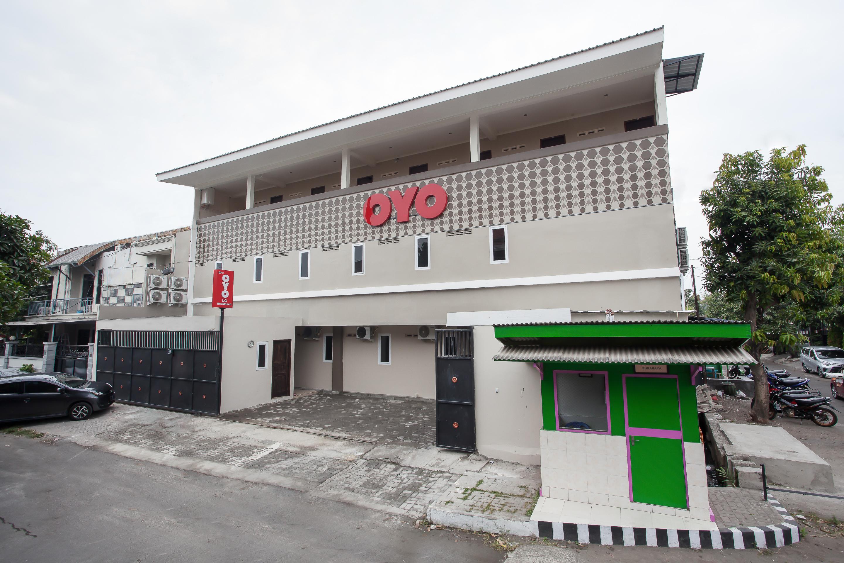 Super Oyo Capital O 134 Lg Residence Surabaya Exteriör bild