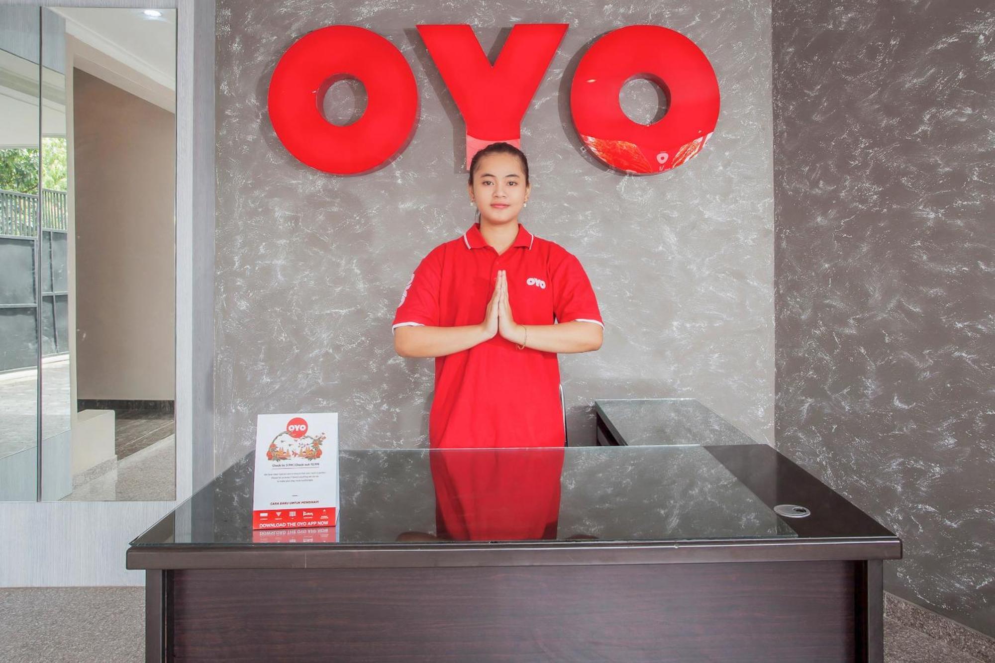 Super Oyo Capital O 134 Lg Residence Surabaya Exteriör bild