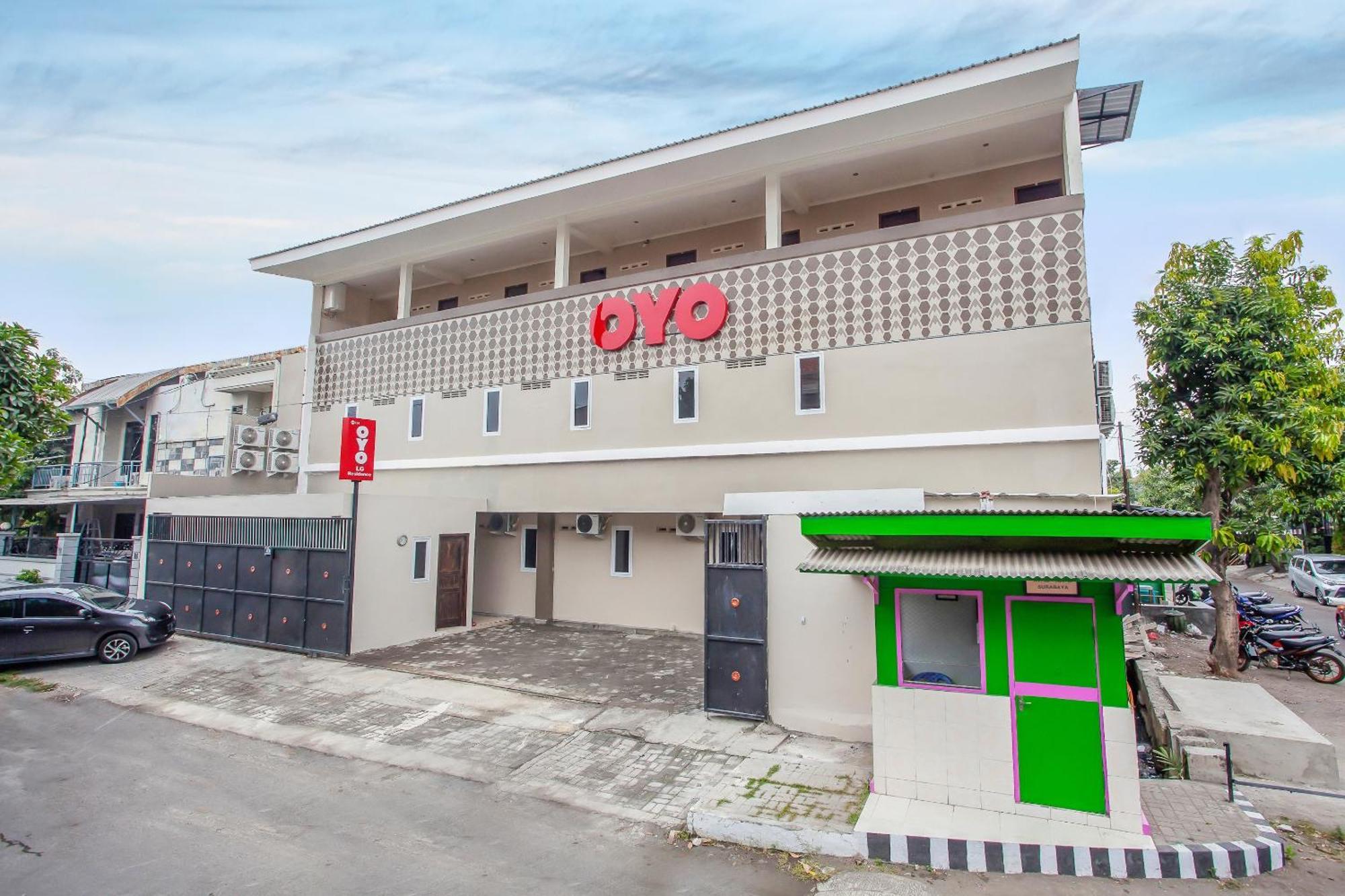 Super Oyo Capital O 134 Lg Residence Surabaya Exteriör bild